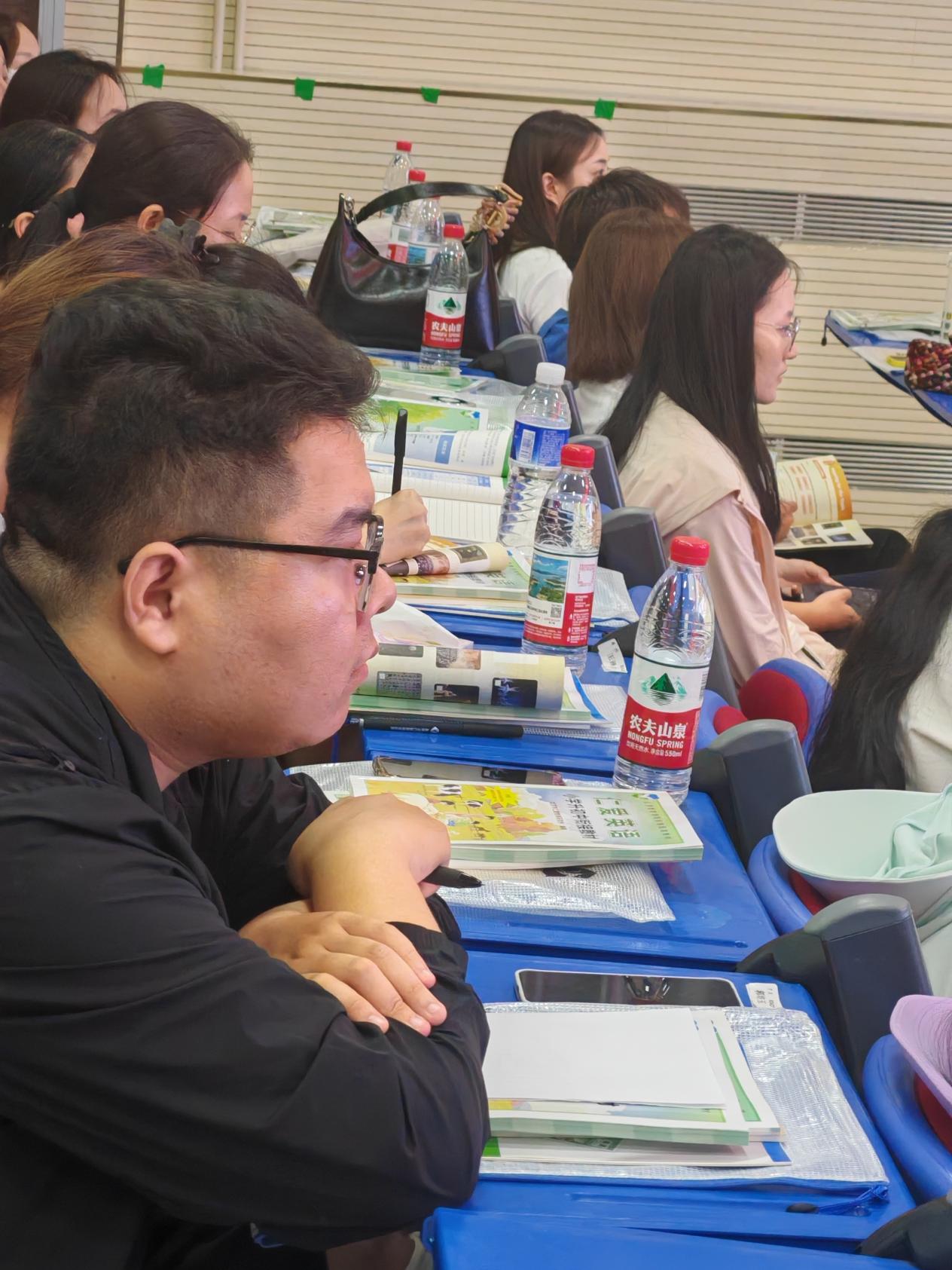 任丘市2025年仁爱版七年级英语教材培训顺利举行(图4)